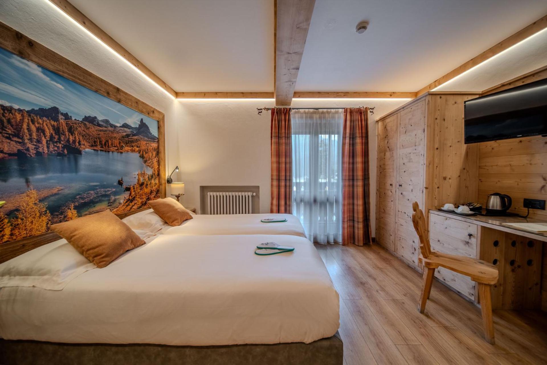 Hotel Panda Cortina- Ricarica Auto Elettriche Cortina d'Ampezzo Exterior photo